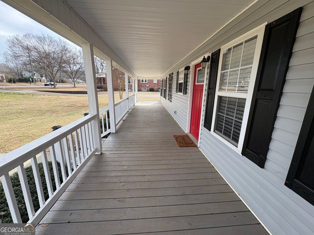 1975 Broad Street, Statham, GA 30666