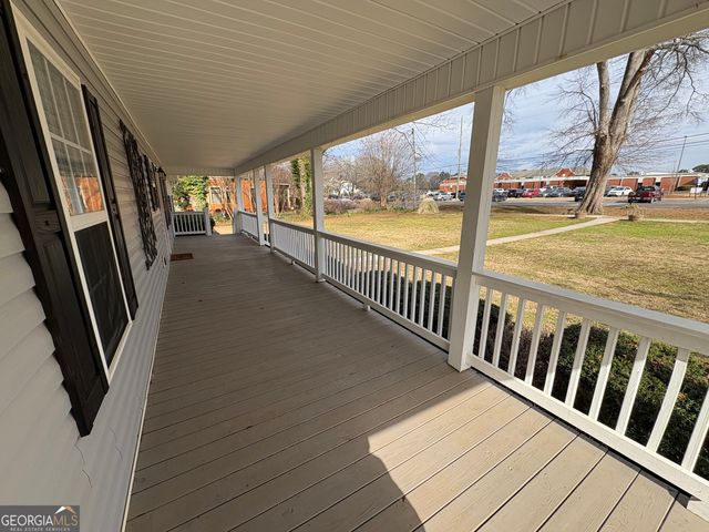 1975 Broad Street, Statham, GA 30666