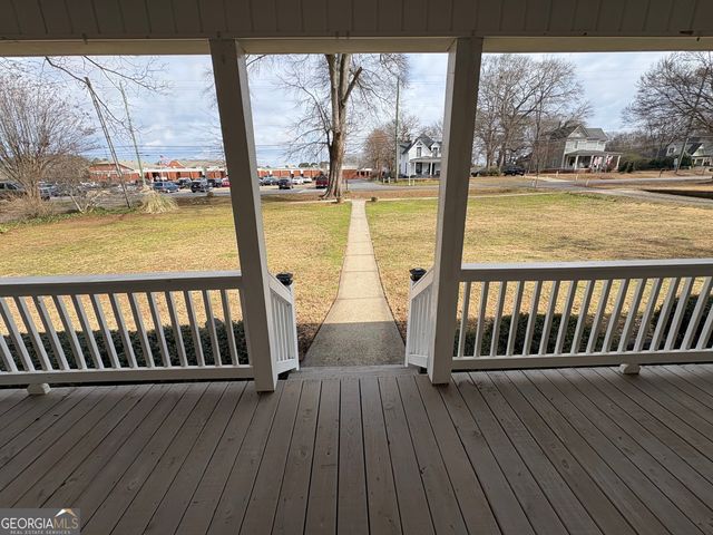 1975 Broad Street, Statham, GA 30666