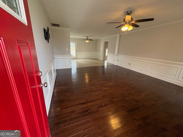 1975 Broad Street, Statham, GA 30666