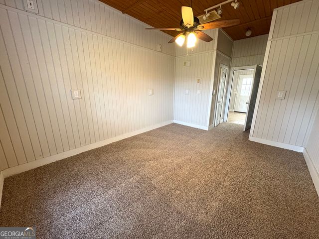 1975 Broad Street, Statham, GA 30666