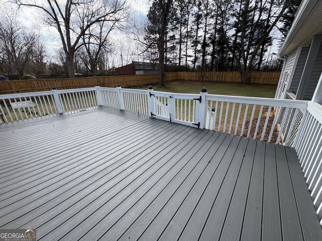 1975 Broad Street, Statham, GA 30666