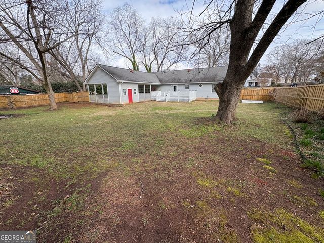 1975 Broad Street, Statham, GA 30666