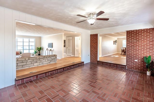 2174 Belloak Drive, Kettering, OH 45440