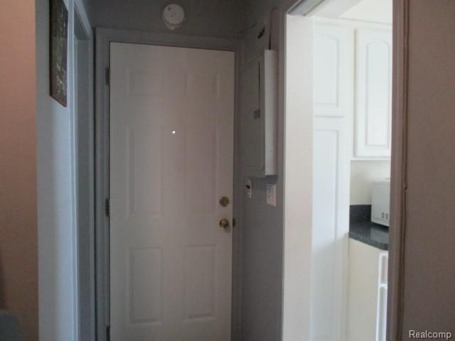 25399 Orchard Grove Street, Southfield, MI 48033