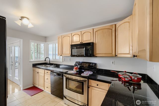 722 S 31st Avenue, Seattle, WA 98144