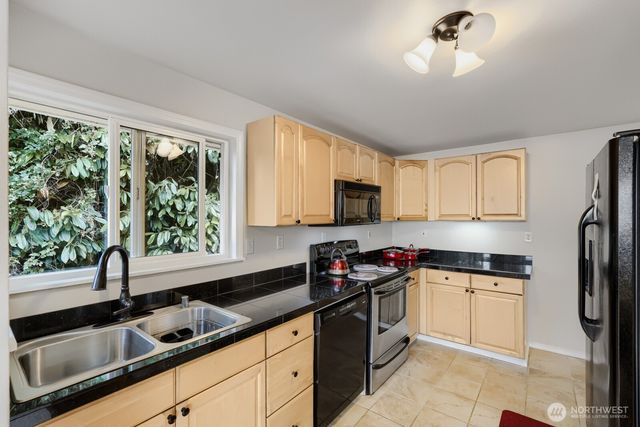 722 S 31st Avenue, Seattle, WA 98144