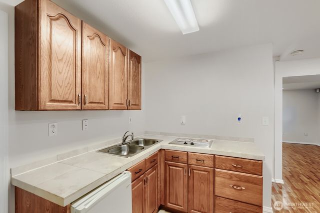 722 S 31st Avenue, Seattle, WA 98144