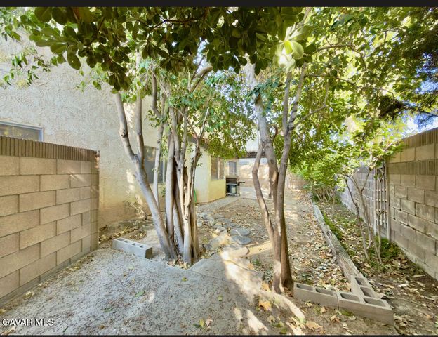 2856 Dartmouth Drive, Lancaster, CA 93536