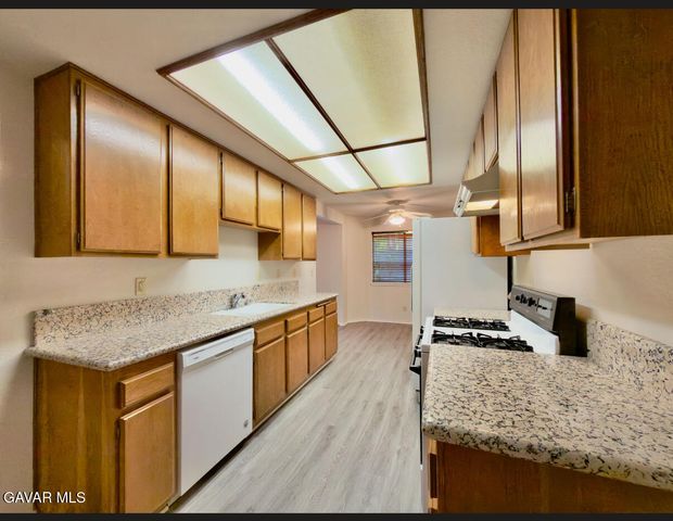 2856 Dartmouth Drive, Lancaster, CA 93536