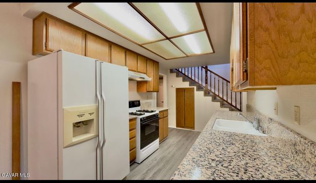 2856 Dartmouth Drive, Lancaster, CA 93536