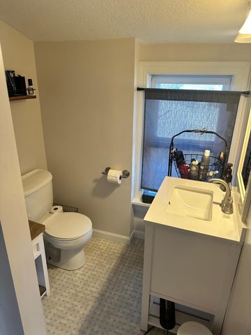 740 Ash Street NE, Hutchinson, MN 55350