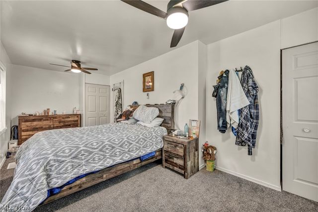 1863 Deerfield Avenue SW, Warren, OH 44485