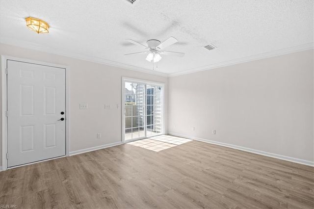 905 Lakeside DR, Suffolk, VA 23435