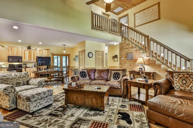 40 Graham Court, Ellijay, GA 30540