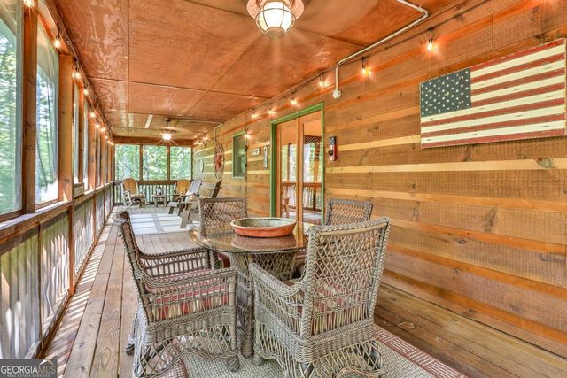 40 Graham Court, Ellijay, GA 30540