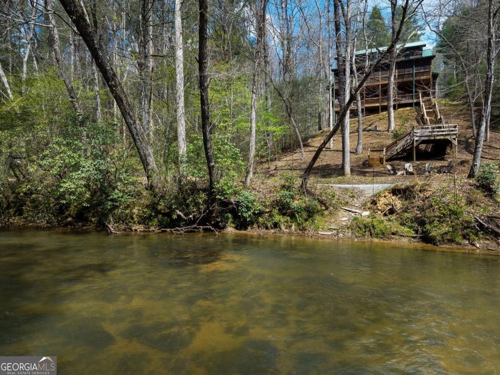 40 Graham Court, Ellijay, GA 30540