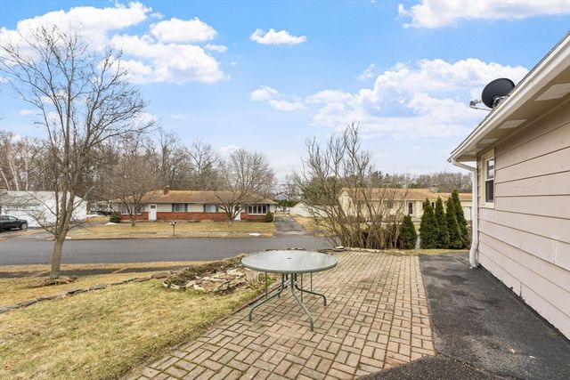 45 Kinglet Dr A, Shrewsbury, MA 01545