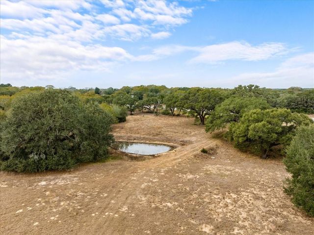 000 Hwy 90a, Sheridan, TX 77475