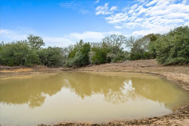 000 Hwy 90a, Sheridan, TX 77475