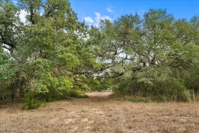 000 Hwy 90a, Sheridan, TX 77475