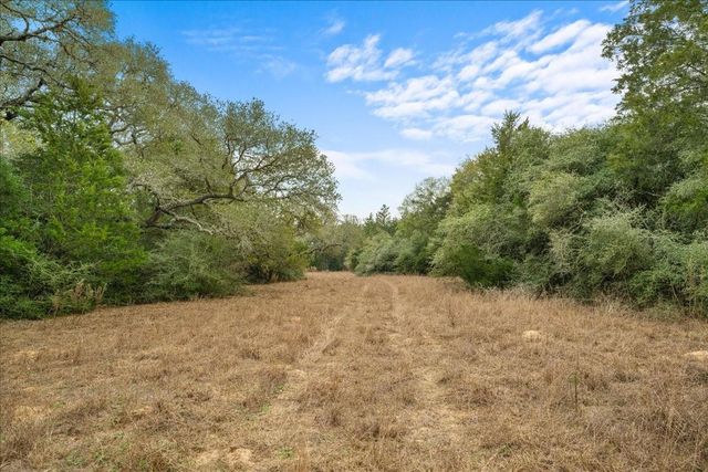 000 Hwy 90a, Sheridan, TX 77475