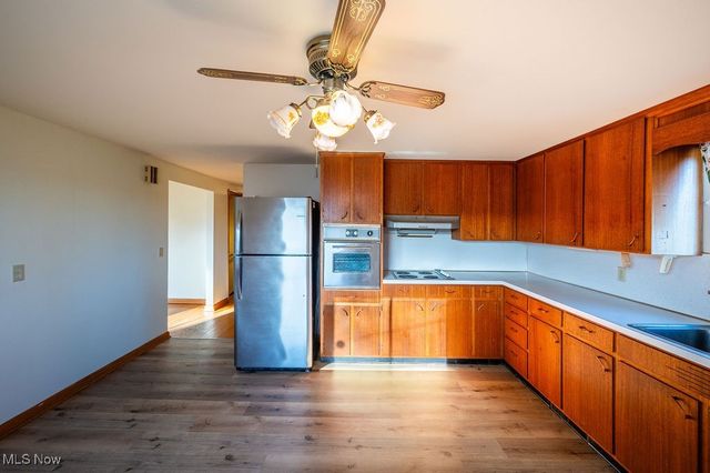 64 Sun Street, Parkersburg, WV 26101