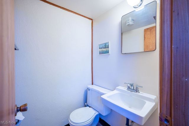 64 Sun Street, Parkersburg, WV 26101