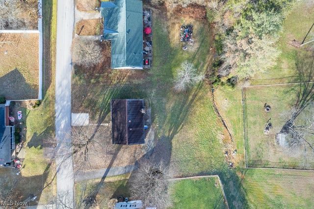 64 Sun Street, Parkersburg, WV 26101