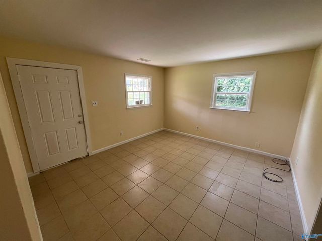 3831 Crane Drive NE, Huntsville, AL 35811