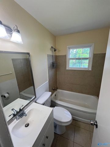 3831 Crane Drive NE, Huntsville, AL 35811