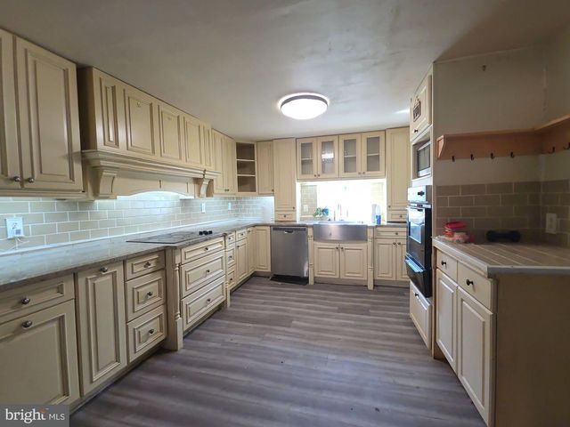 44 HIGHLAND AVE, Clementon, NJ 08021