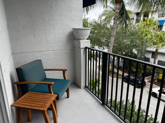 250 NE 3rd Avenue 1-416, Delray Beach, FL 33444