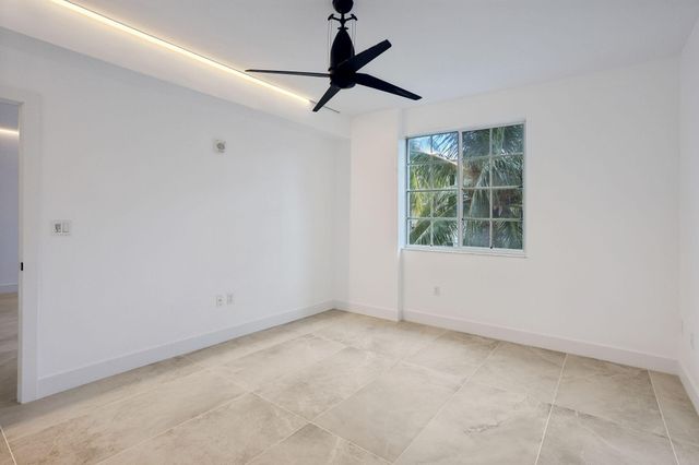 250 NE 3rd Avenue 1-416, Delray Beach, FL 33444