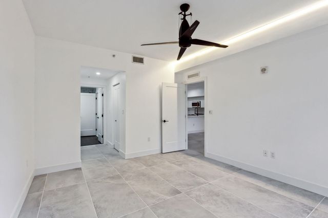 250 NE 3rd Avenue 1-416, Delray Beach, FL 33444