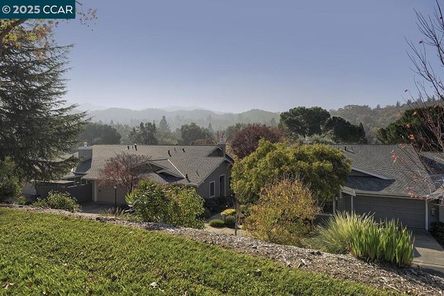 975 Terra California Dr 1, Walnut Creek, CA 94595