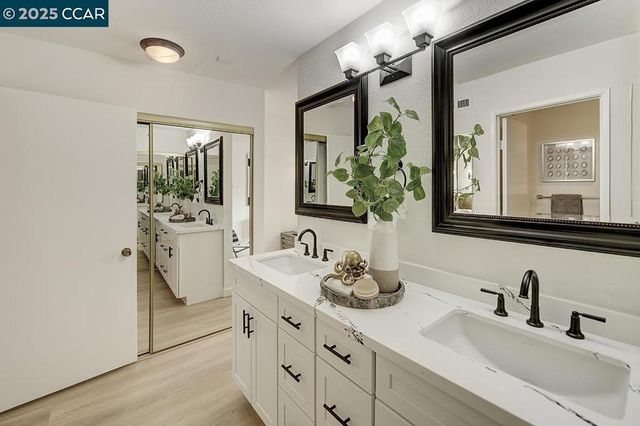 975 Terra California Dr 1, Walnut Creek, CA 94595