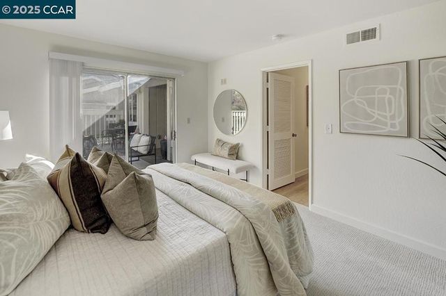 975 Terra California Dr 1, Walnut Creek, CA 94595