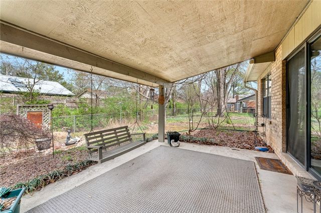 1506 E Cortland Street, Fayetteville, AR 72703