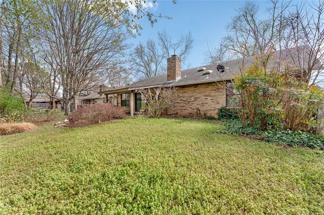 1506 E Cortland Street, Fayetteville, AR 72703