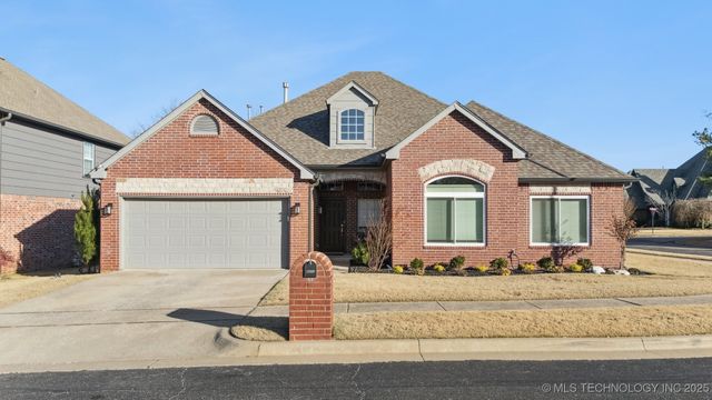 4213 S Redwood Avenue, Broken Arrow, OK 74011