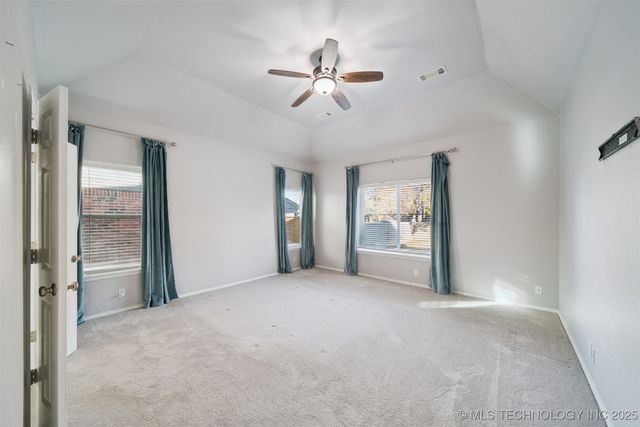 4213 S Redwood Avenue, Broken Arrow, OK 74011