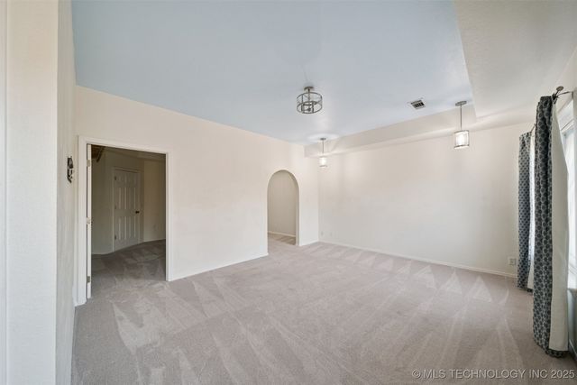 4213 S Redwood Avenue, Broken Arrow, OK 74011