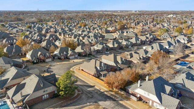 4213 S Redwood Avenue, Broken Arrow, OK 74011