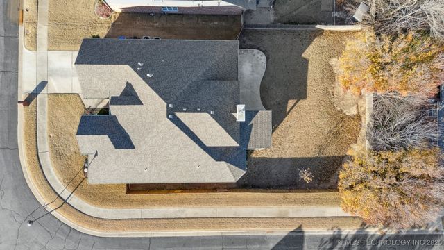 4213 S Redwood Avenue, Broken Arrow, OK 74011