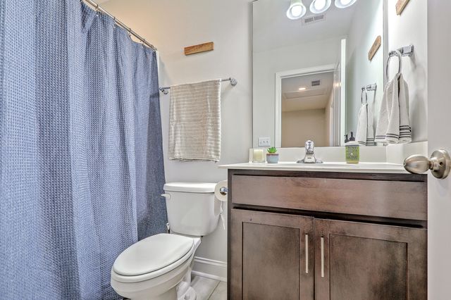 602 Ravensridge Lane, Moncks Corner, SC 29461