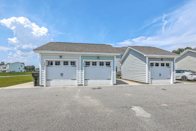 602 Ravensridge Lane, Moncks Corner, SC 29461