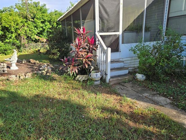 733 1ST STREET, Polk City, FL 33868