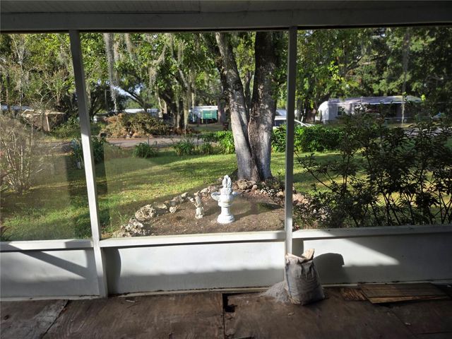 733 1ST STREET, Polk City, FL 33868