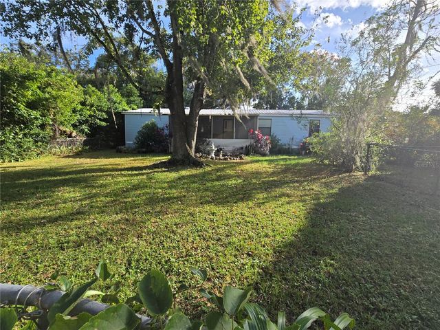 733 1ST STREET, Polk City, FL 33868